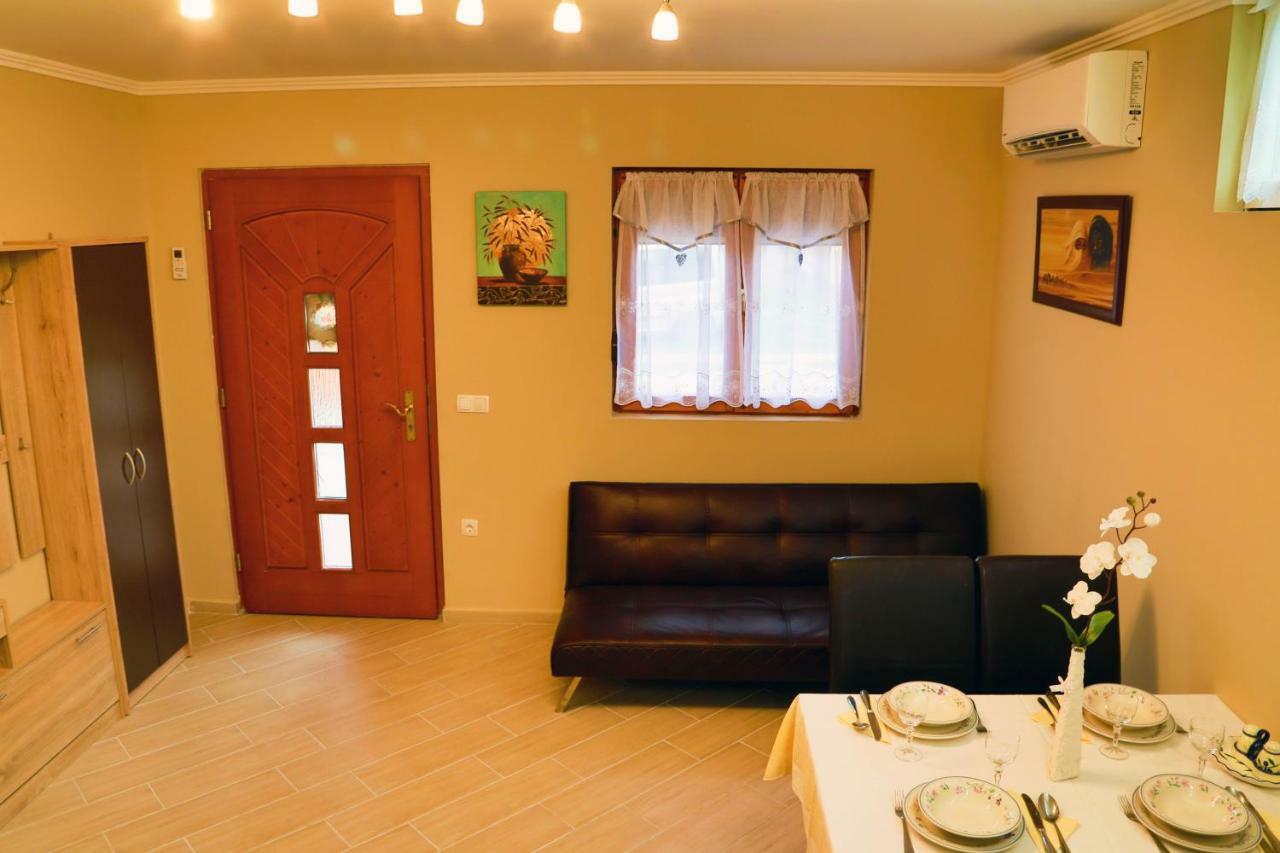 Jazmin Apartman Buzsák Екстериор снимка